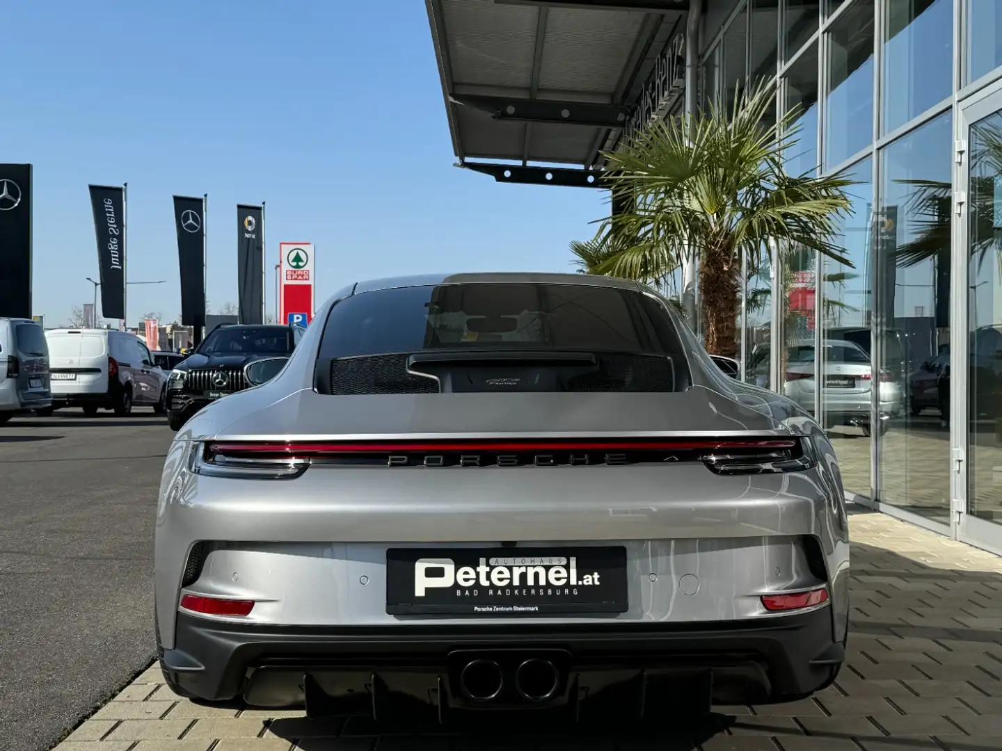 Vehicle image, number 9