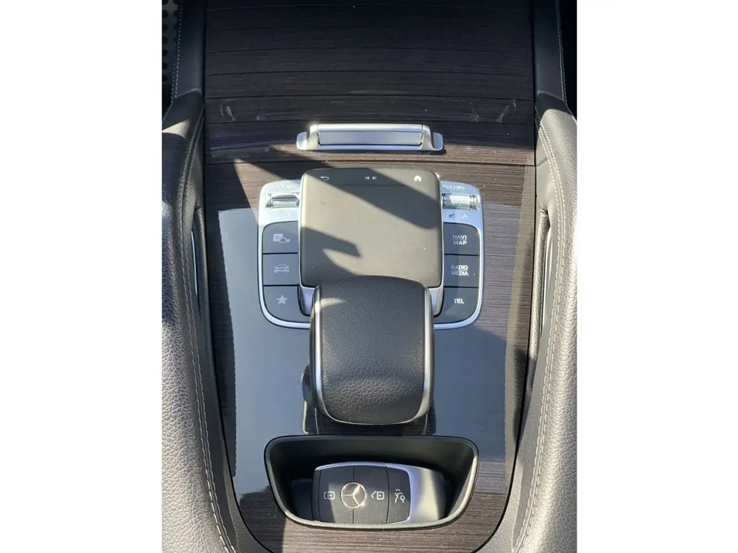 Vehicle image, number 13