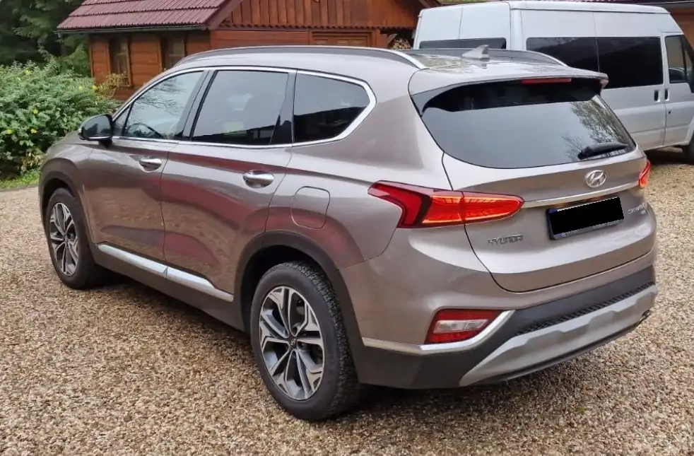 Vehicle image, number 7