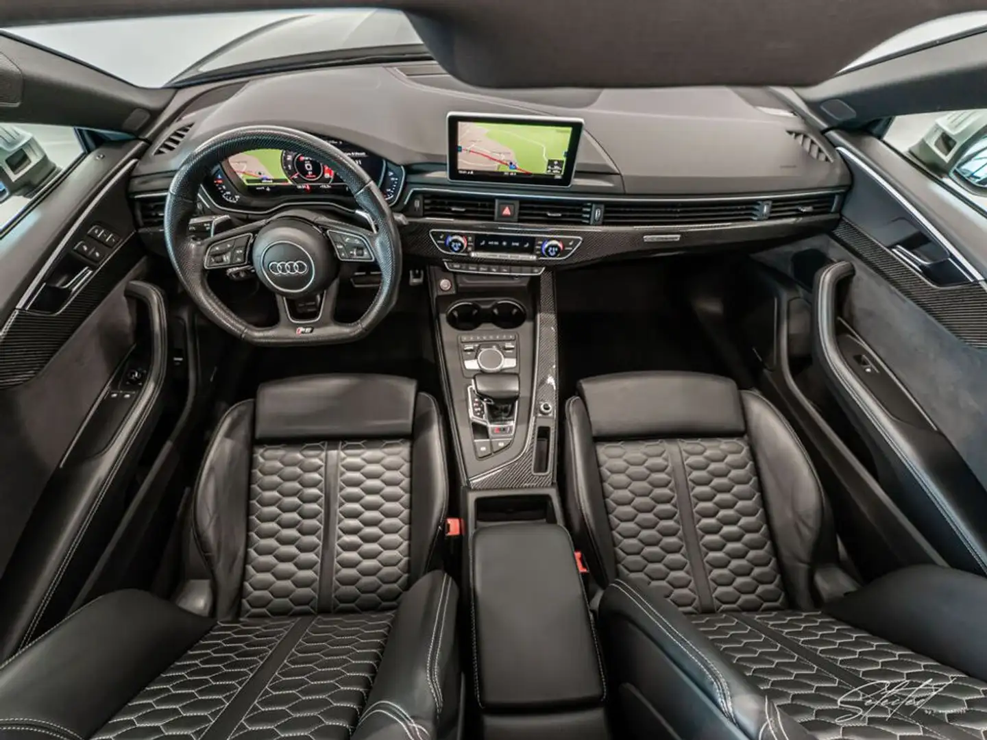Vehicle image, number 8