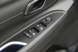 Vehicle image thumbnail, number 16