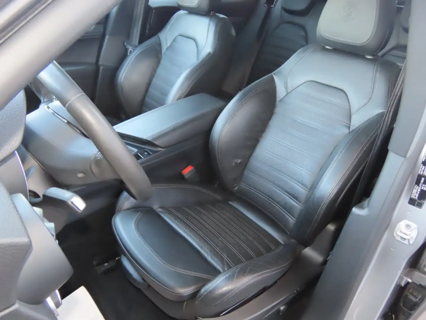 Vehicle image, number 8