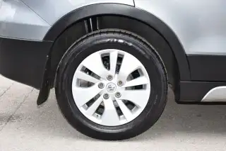 Vehicle image thumbnail, number 9
