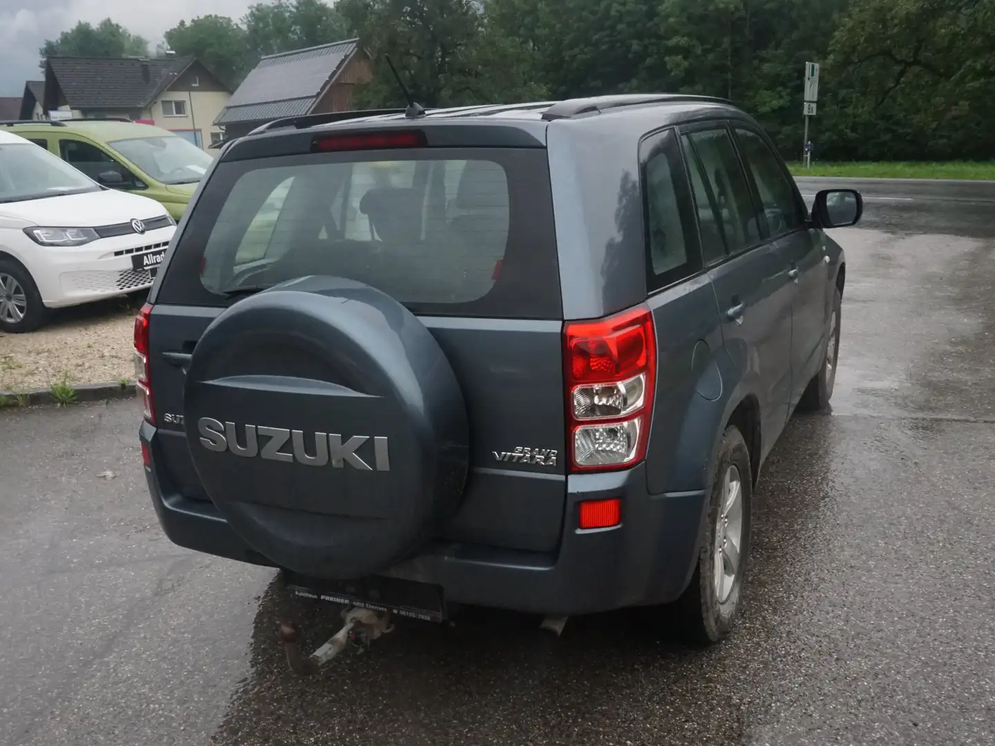 Vehicle image, number 9