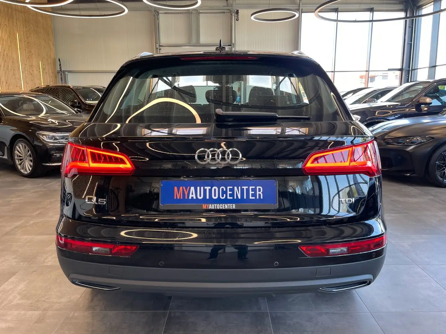 Vehicle image, number 5