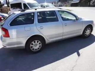 Vehicle image thumbnail, number 11