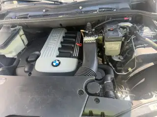 Vehicle image thumbnail, number 6
