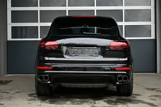 Vehicle image thumbnail, number 4