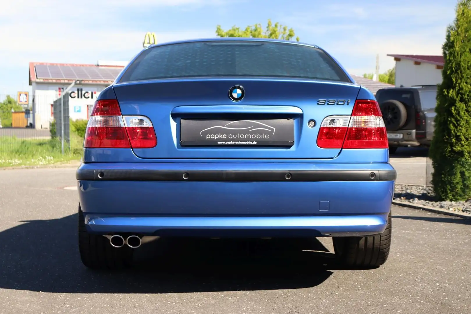 Vehicle image, number 6