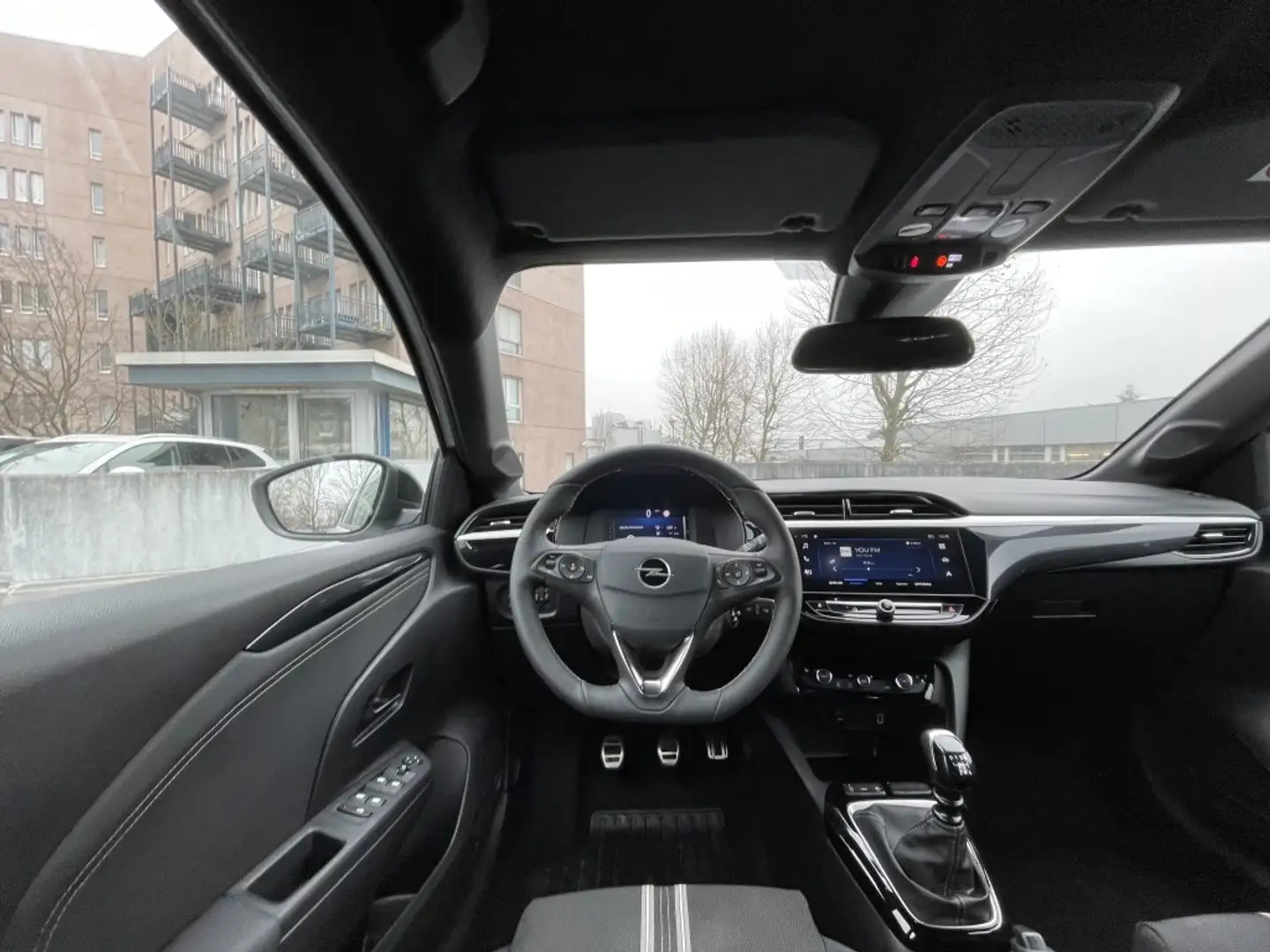 Vehicle image, number 19