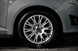 Vehicle image thumbnail, number 7