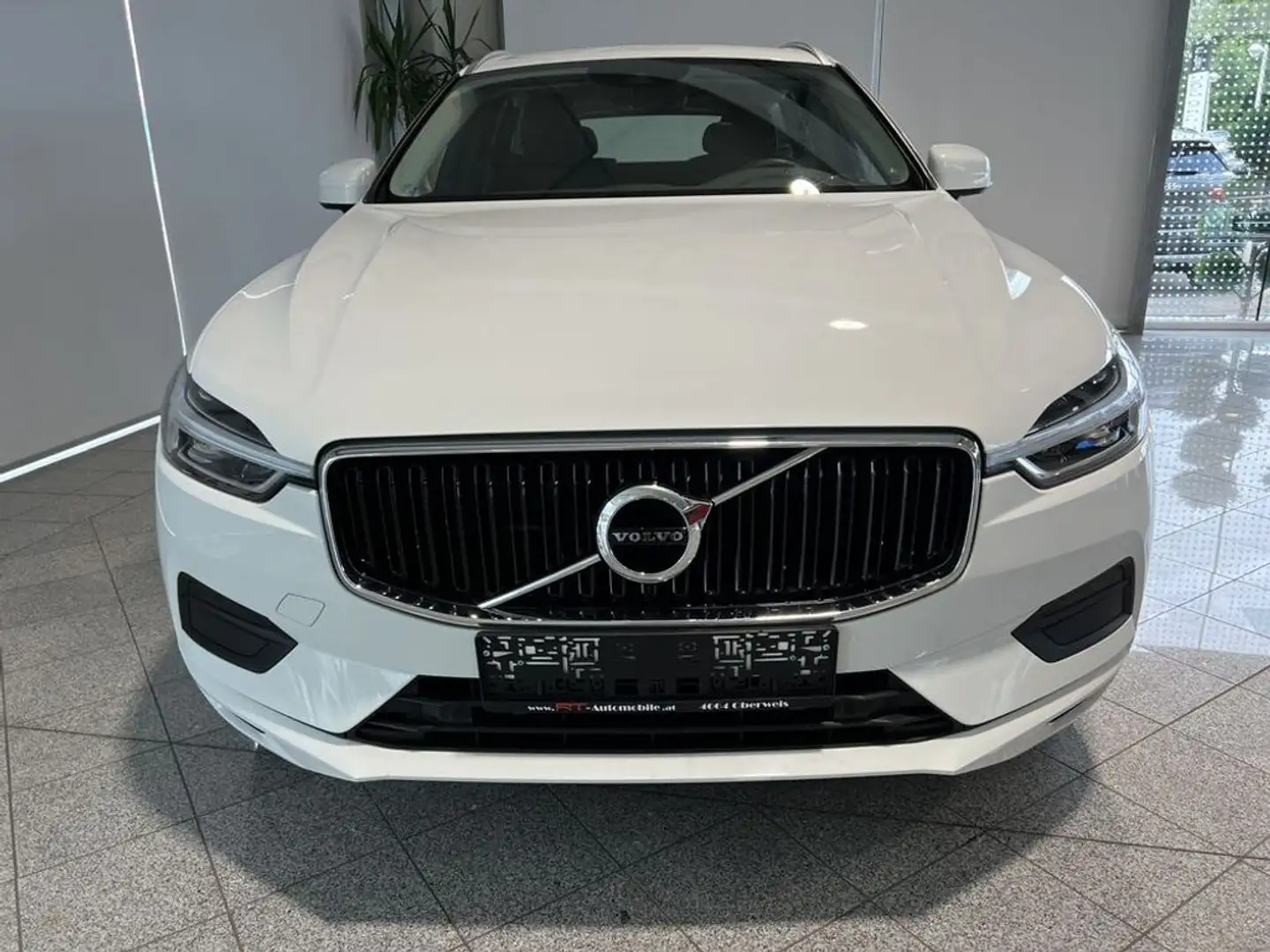 Vehicle image, number 2