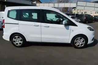 Vehicle image thumbnail, number 5