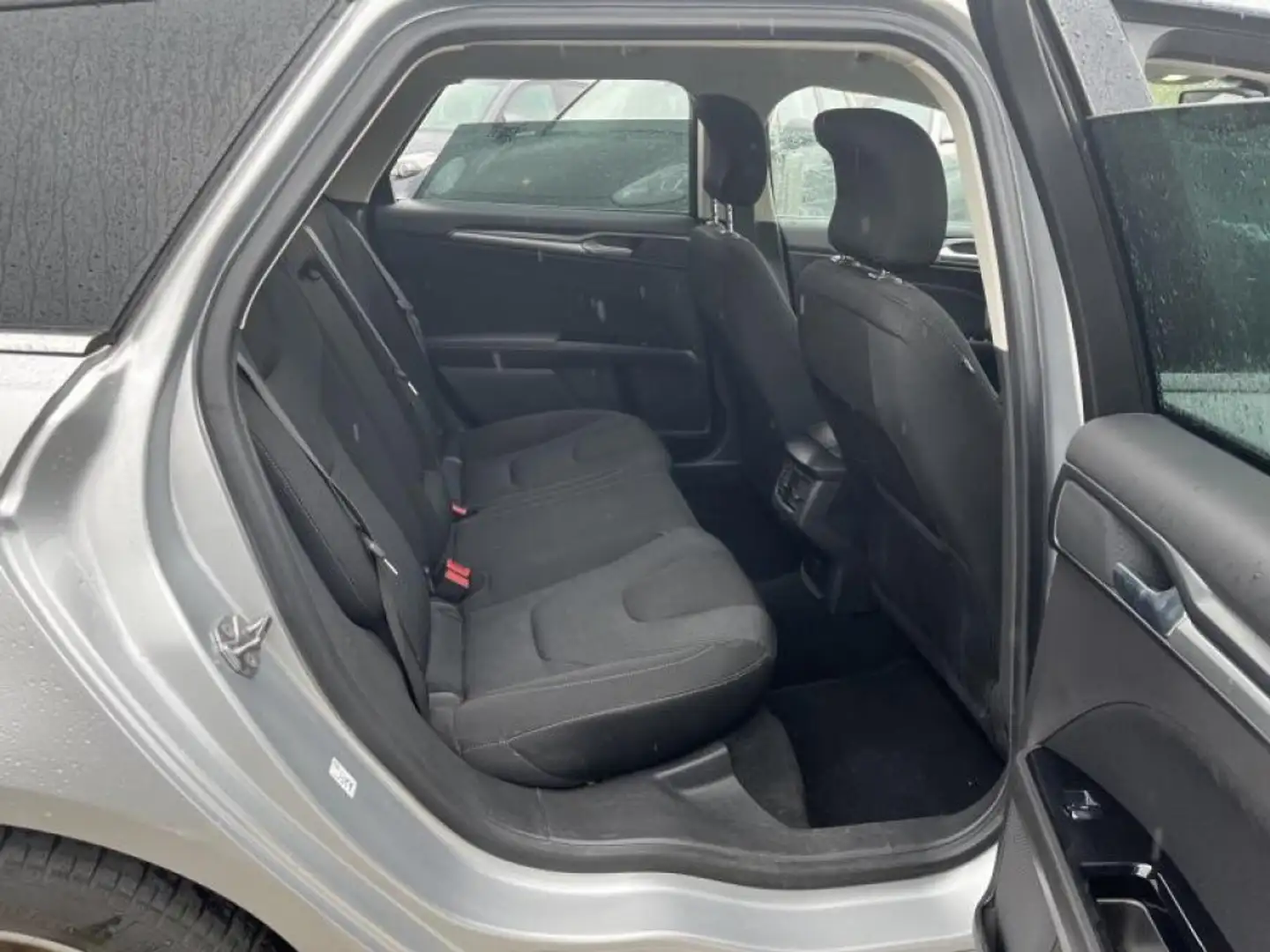 Vehicle image, number 4