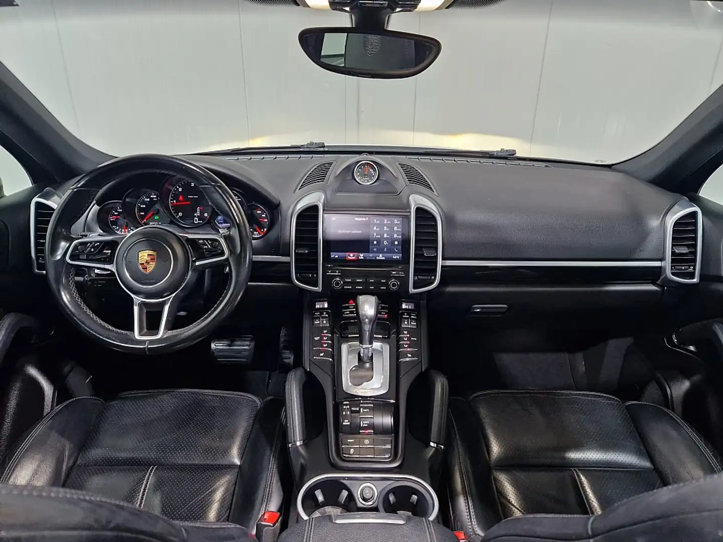 Vehicle image, number 9