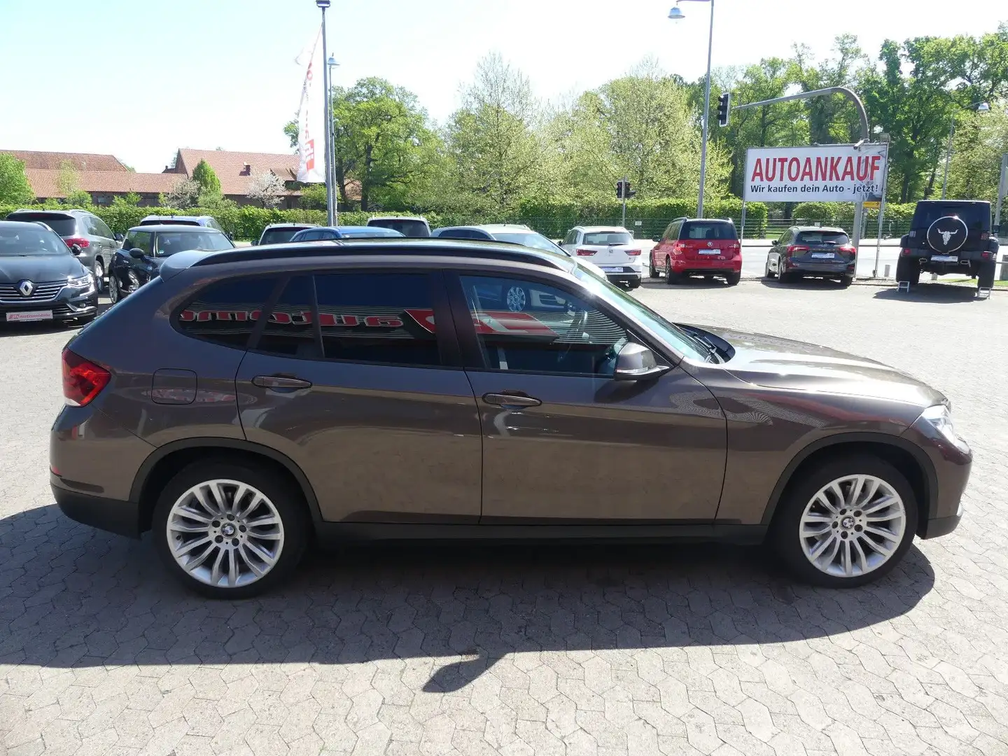 Vehicle image, number 6