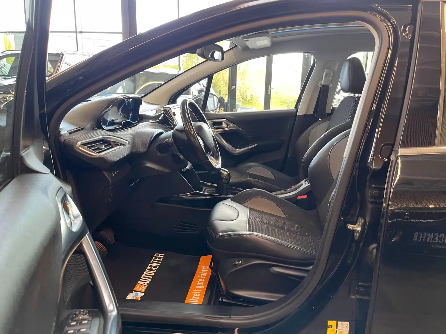 Vehicle image, number 9