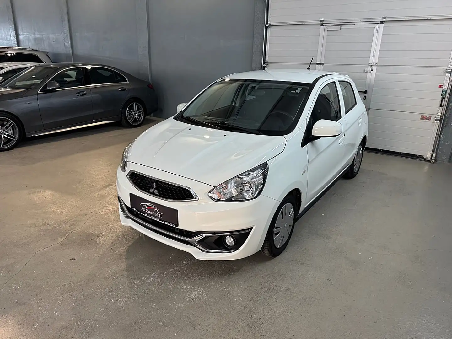 Vehicle image, number 4