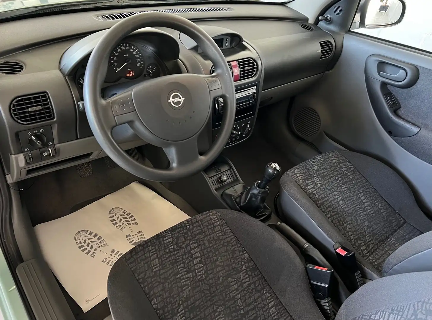 Vehicle image, number 6