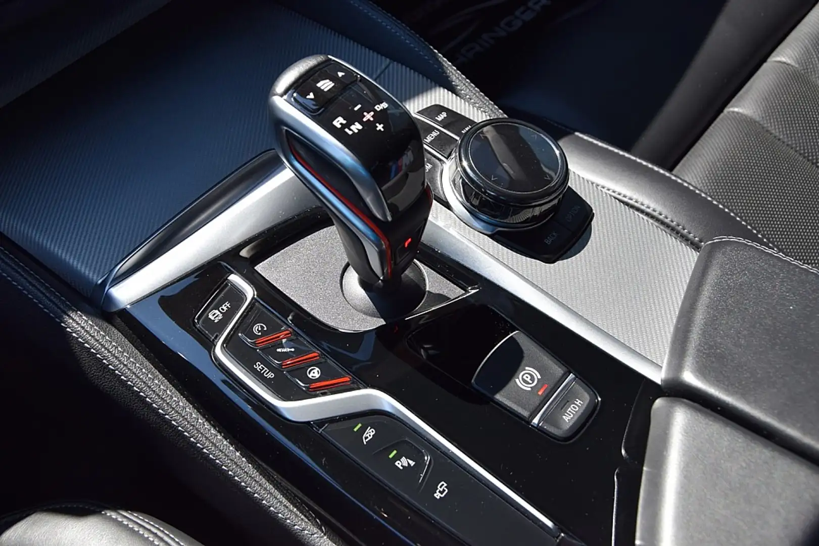 Vehicle image, number 6