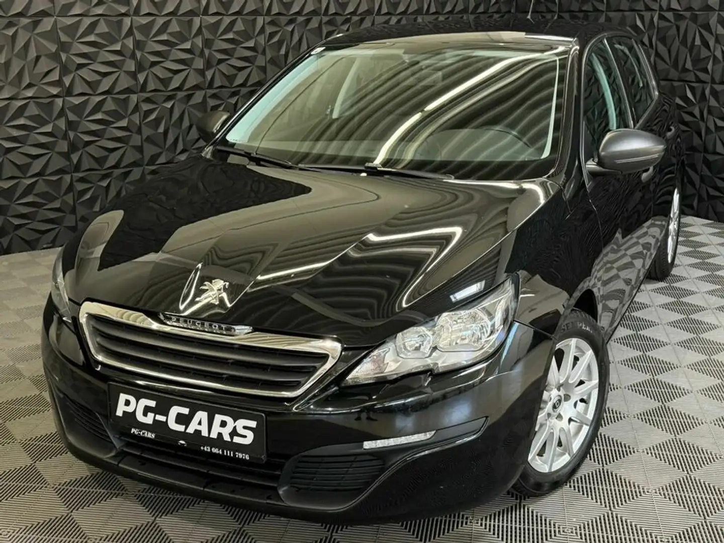 Vehicle image, number 2