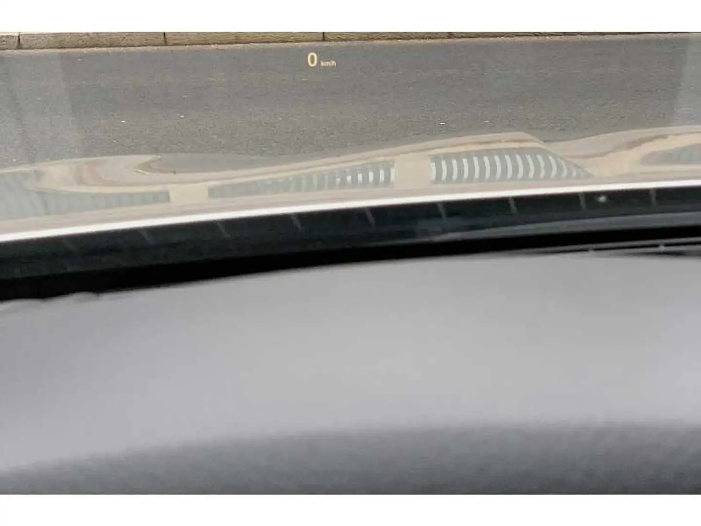 Vehicle image, number 12