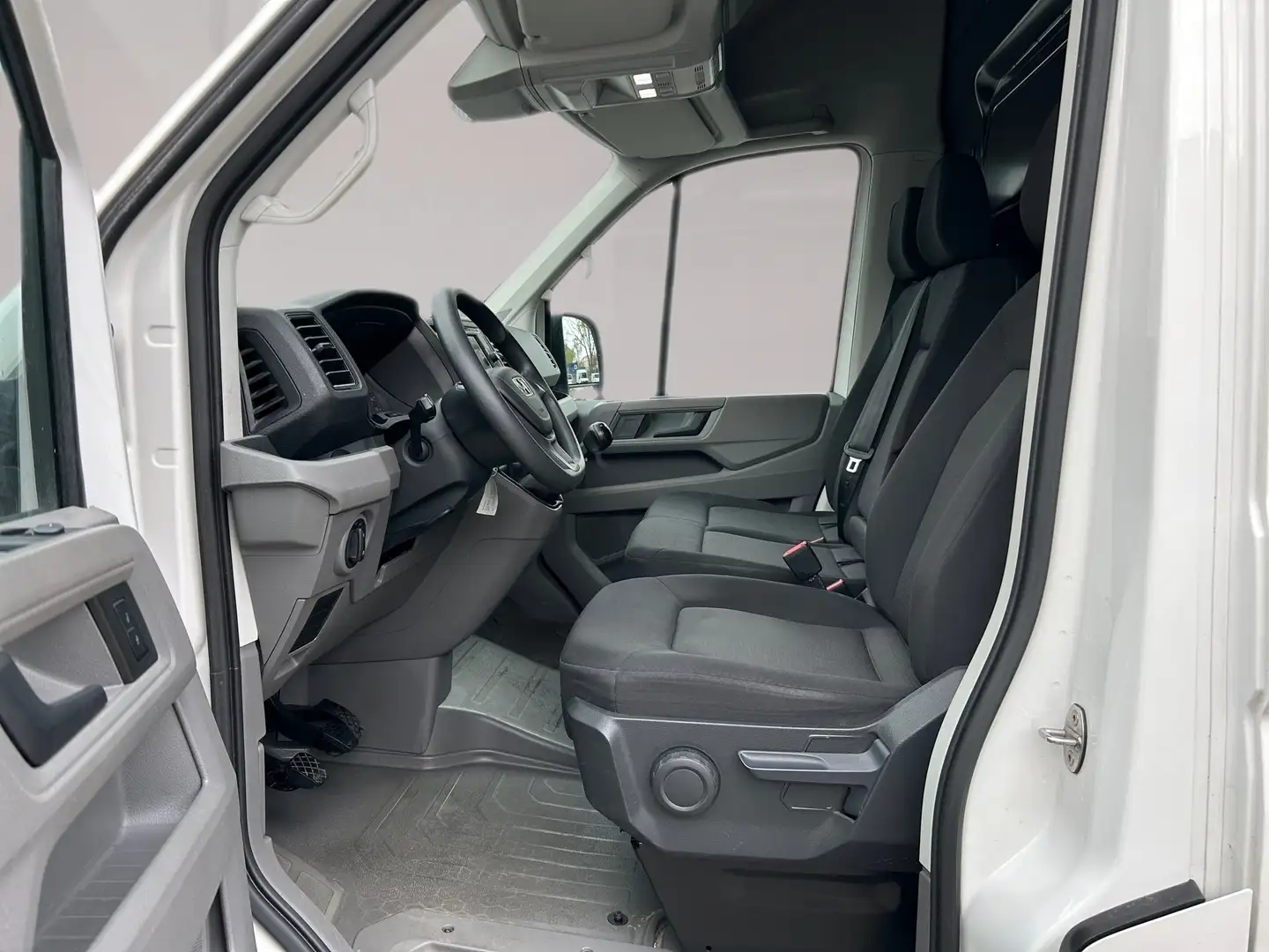 Vehicle image, number 7