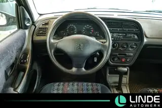 Vehicle image thumbnail, number 12