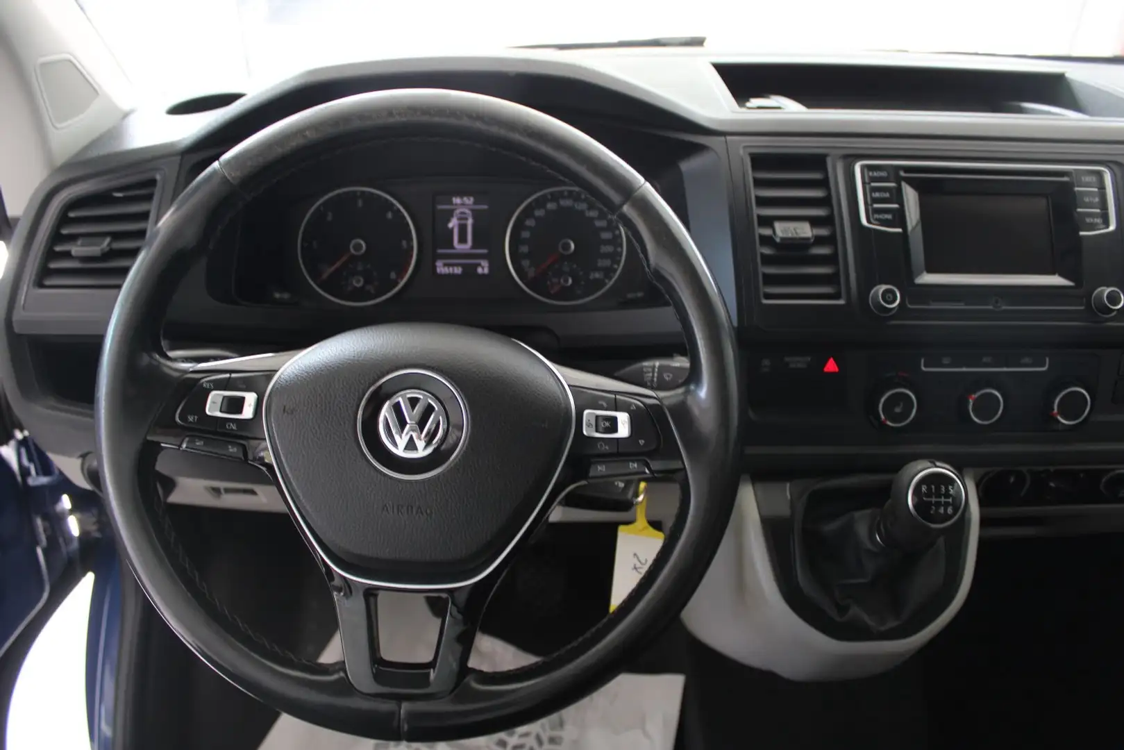 Vehicle image, number 10