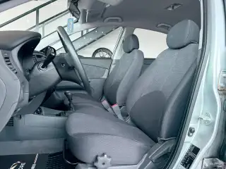 Vehicle image thumbnail, number 7