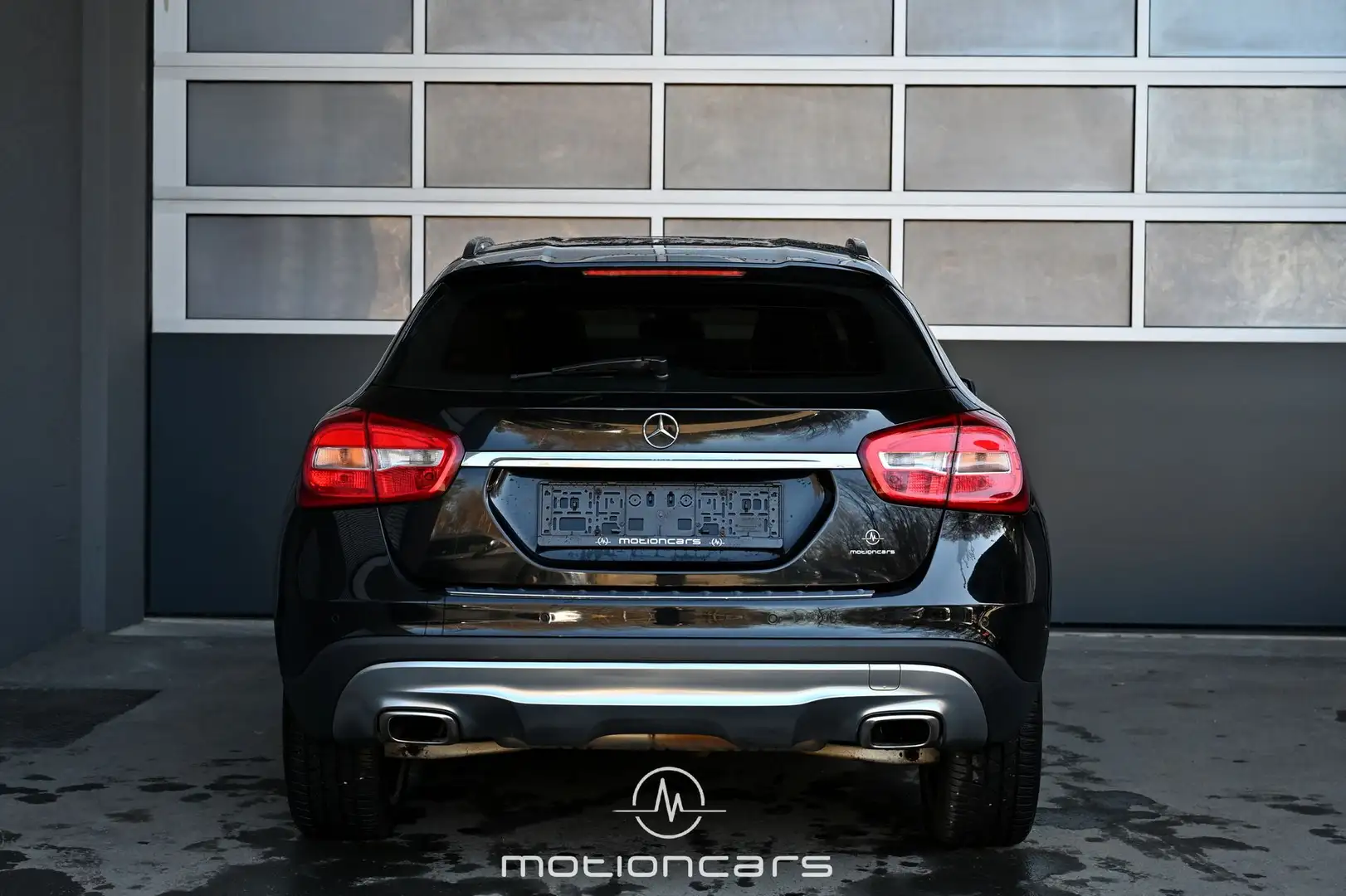 Vehicle image, number 4