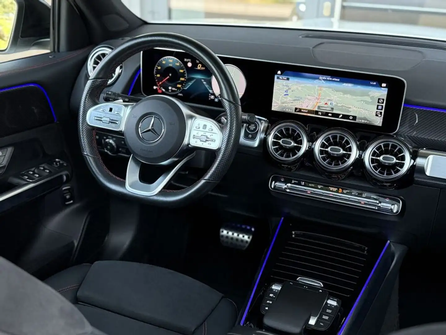 Vehicle image, number 2