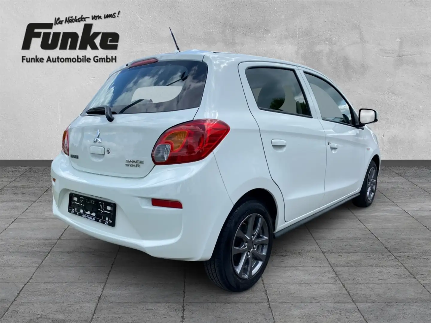 Vehicle image, number 7