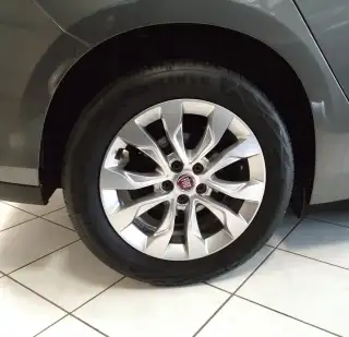 Vehicle image thumbnail, number 14