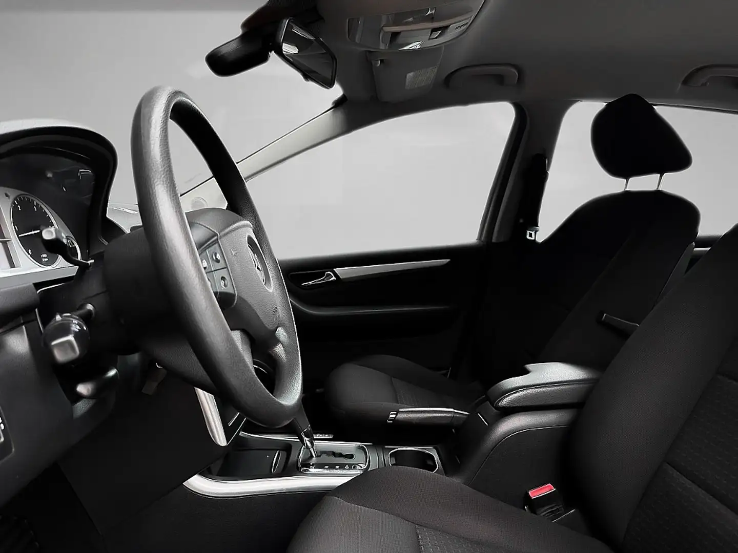 Vehicle image, number 7