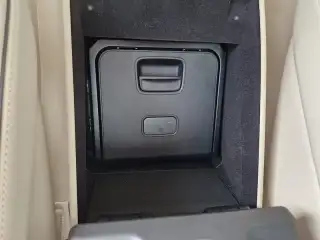 Vehicle image thumbnail, number 16