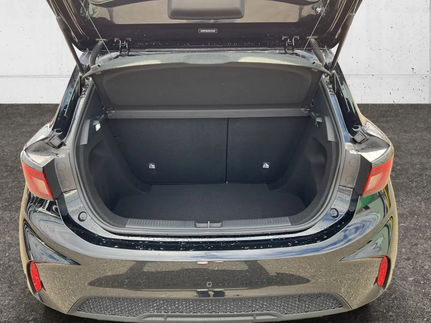 Vehicle image, number 9