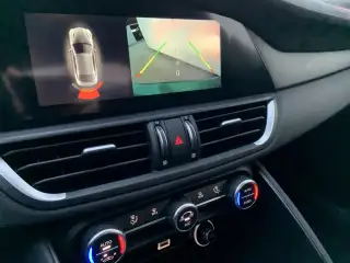 Vehicle image thumbnail, number 15