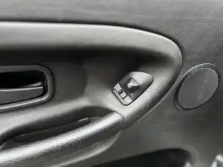 Vehicle image thumbnail, number 18
