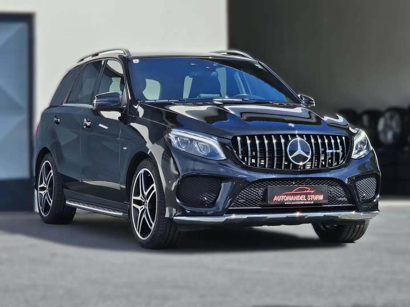Vehicle image, number 1