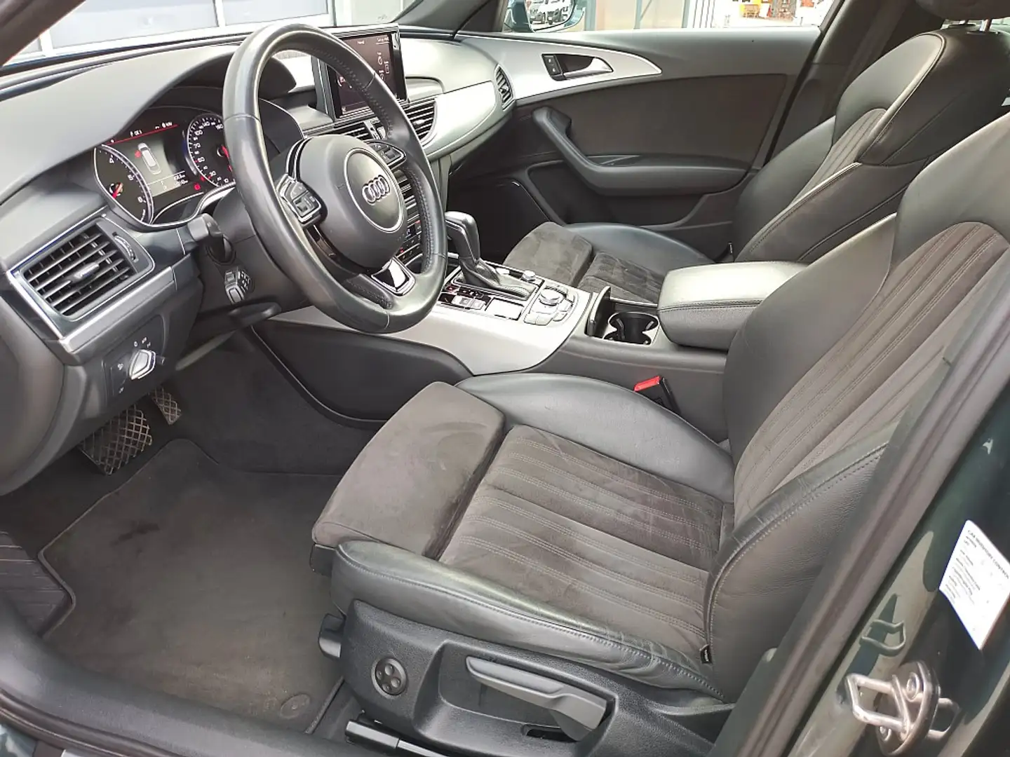 Vehicle image, number 7