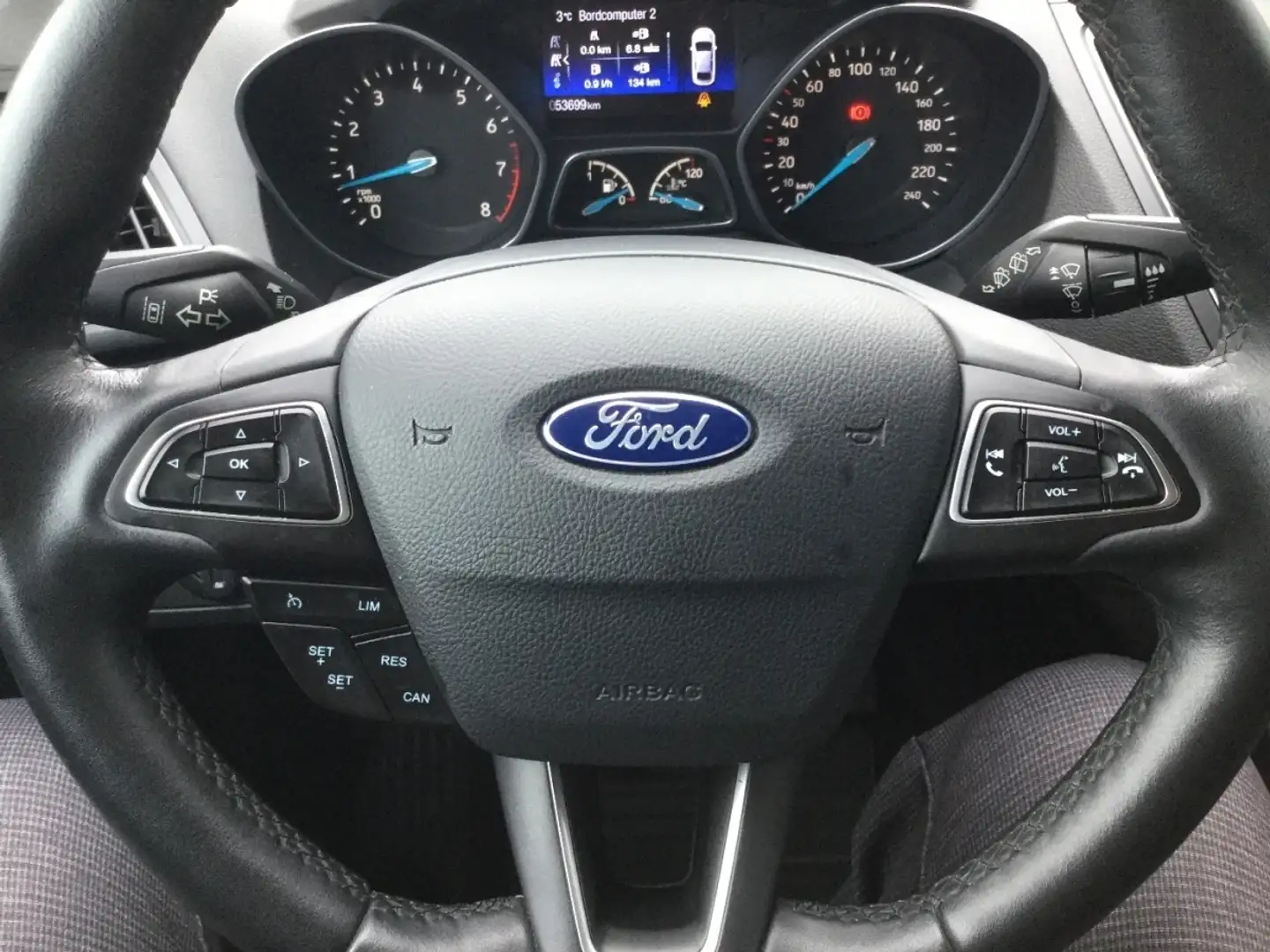 Vehicle image, number 6