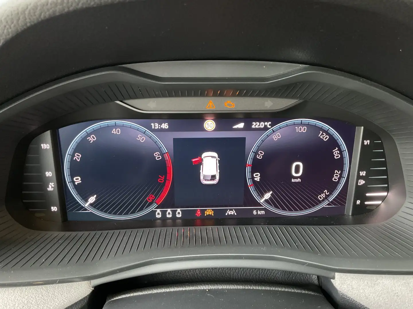 Vehicle image, number 9
