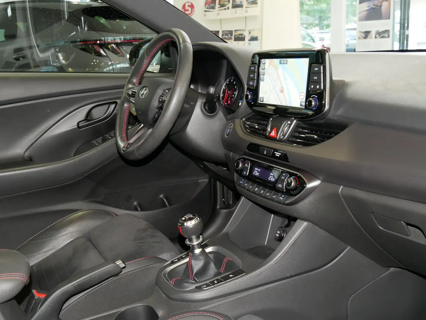 Vehicle image, number 5