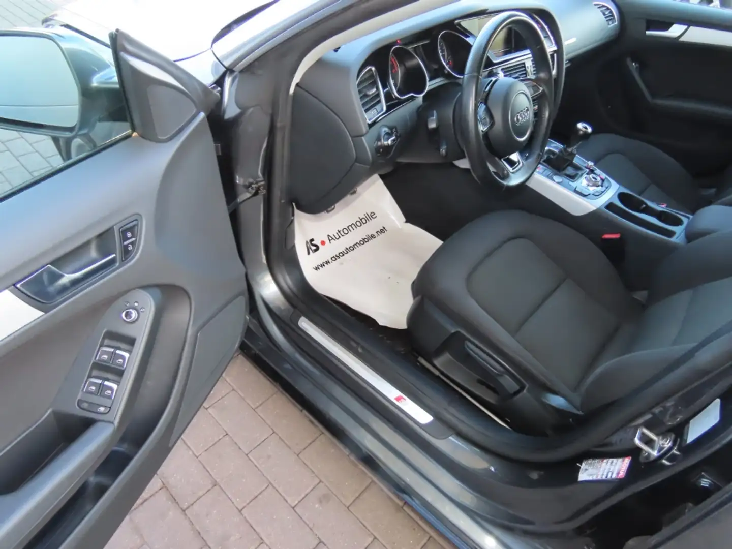 Vehicle image, number 7
