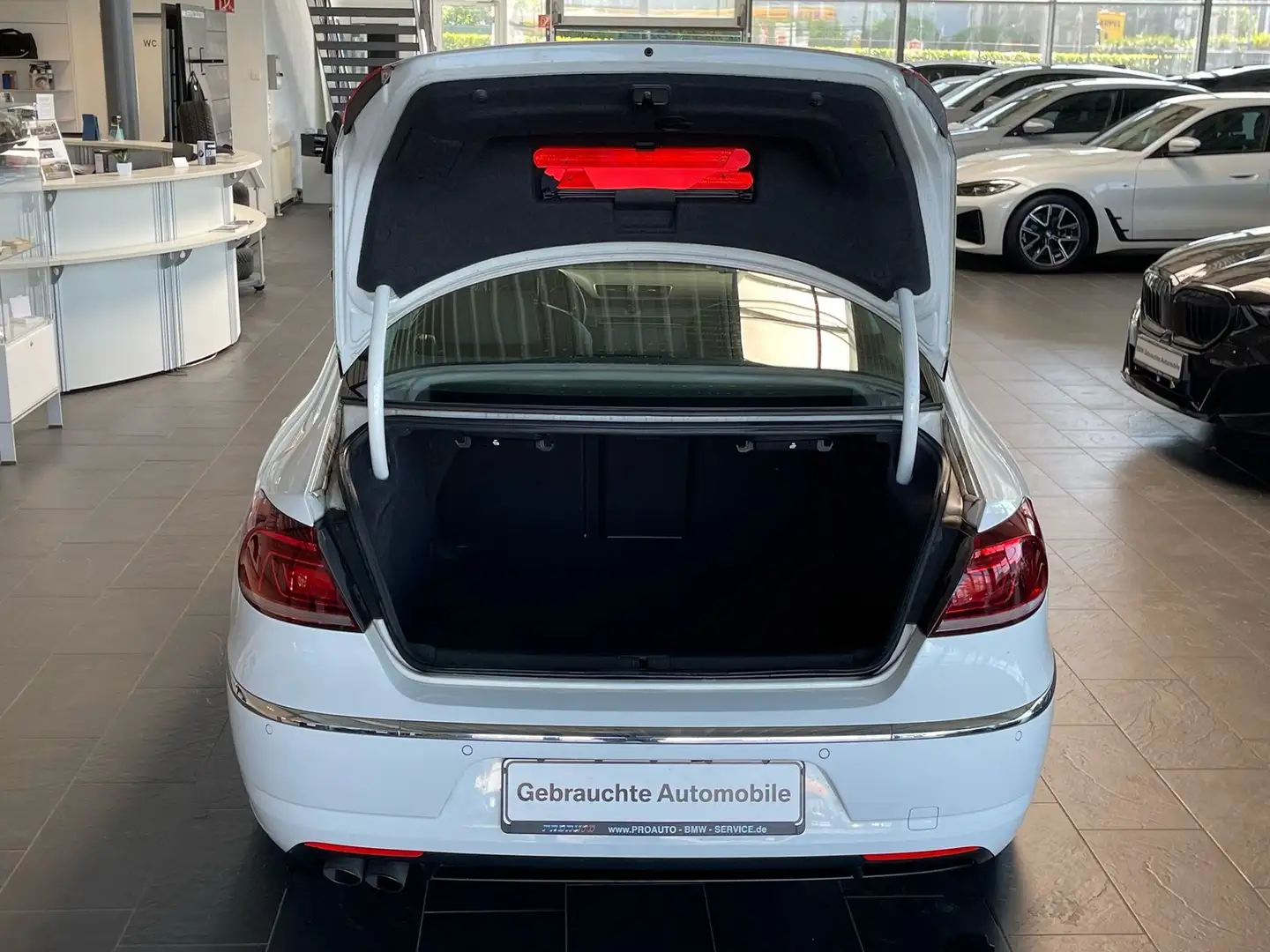 Vehicle image, number 5