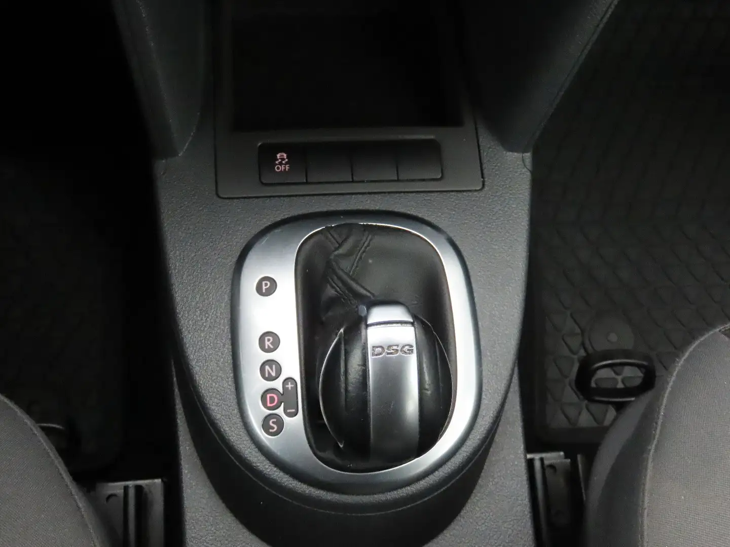 Vehicle image, number 14