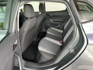 Vehicle image thumbnail, number 7