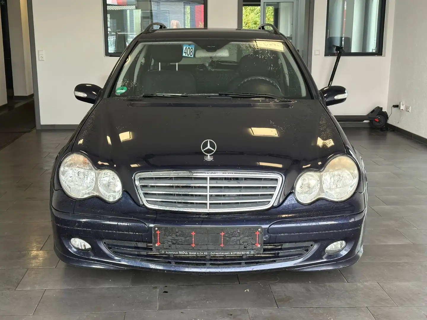 Vehicle image, number 3