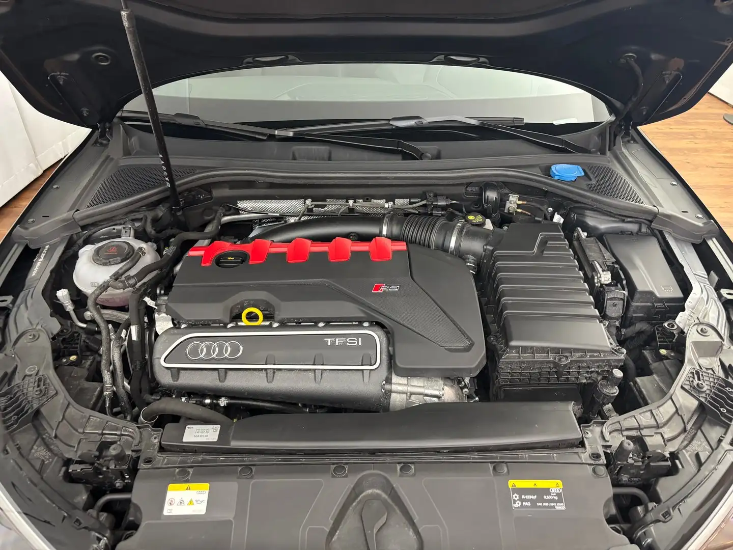 Vehicle image, number 5